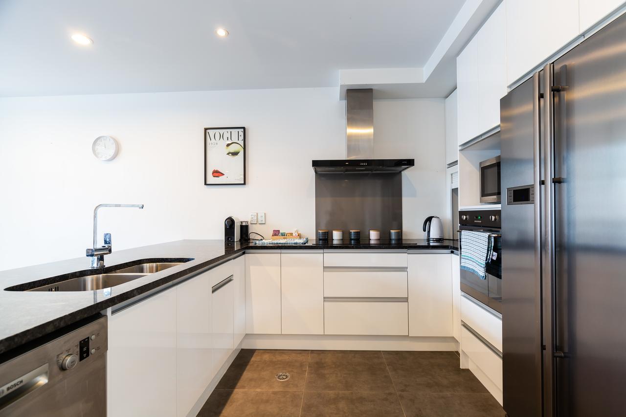 Beautiful Central Home With Balcony Auckland City Extérieur photo